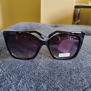 Tommy Hilfiger Women's Sunglasses Black/Black-Blue WP OL617 NWT With Free Pouch